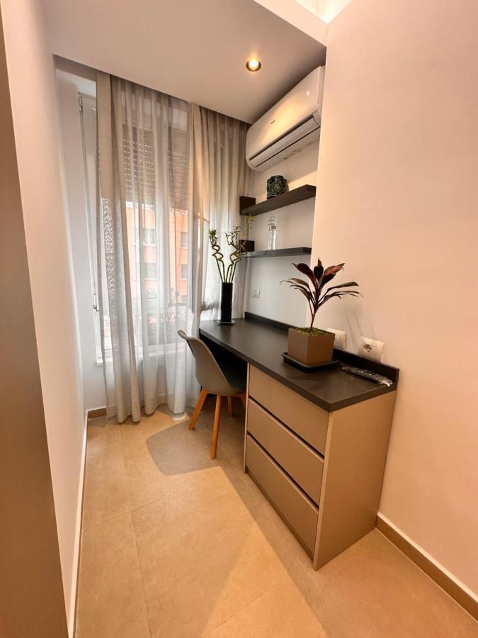 Noon Apartments Тирана Екстер'єр фото